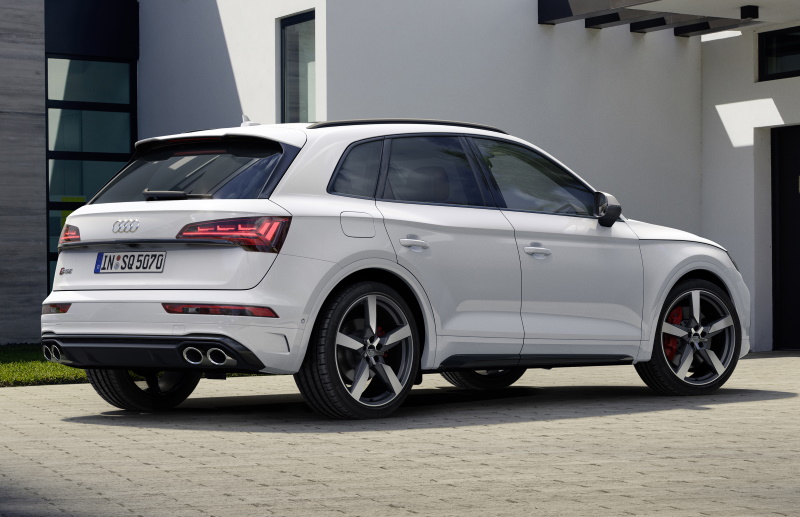 Фото 12 — Audi SQ5: спортивный кроссовер с немецким качеством
